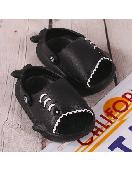 Mayoreo de sandalias para niño, disponible solo en LHESH.mx