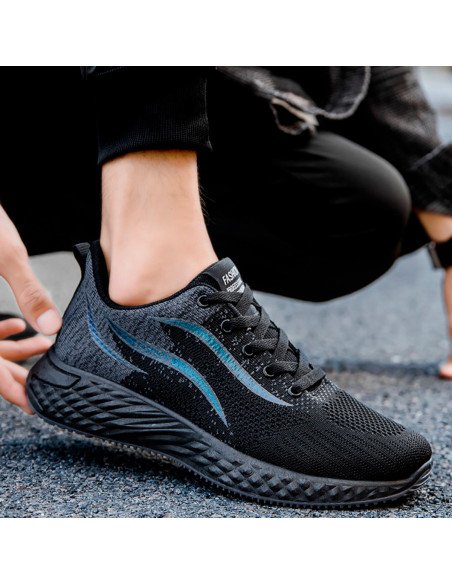 Tenis Deportivos Negros, Elegancia y Rendimiento para Correr y Entrenar