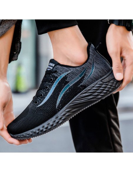 Tenis Deportivos Negros, Elegancia y Rendimiento para Correr y Entrenar