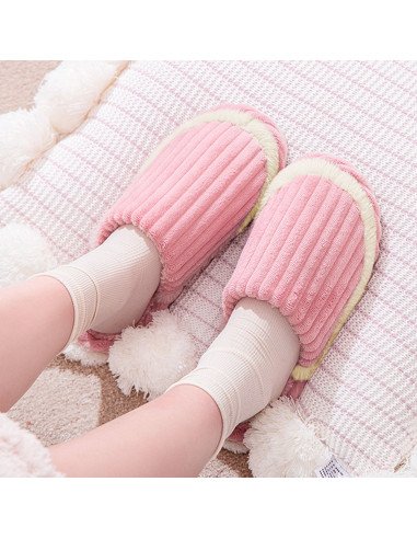 Pantuflas con un adorable bordado, suaves y cómodas | LHESH